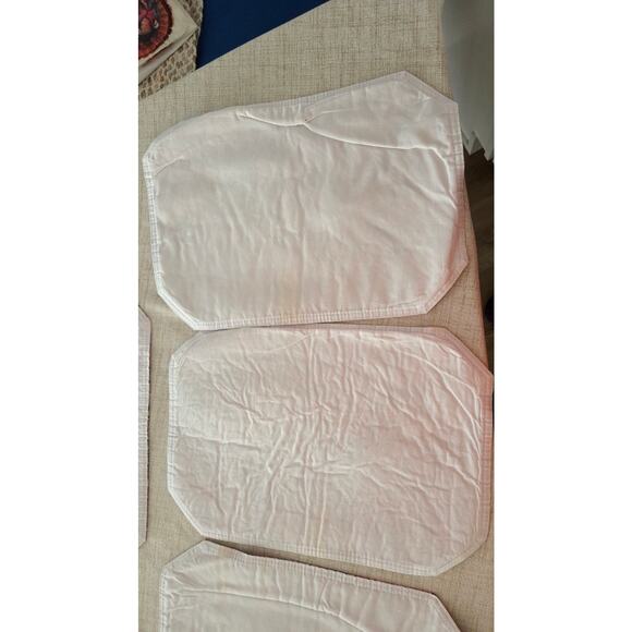 Set of 6 Christmas Poinsettia Quilted Fabric Placemats Holiday Table Decor - Picture 5 of 7